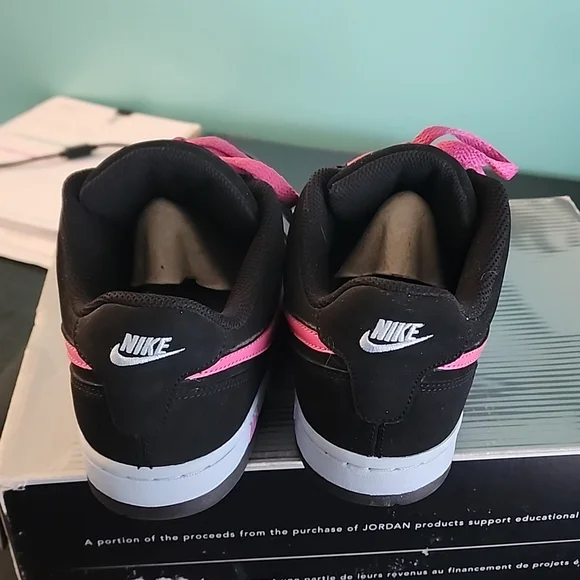 Nike Air Prestige - Picture 3 of 7